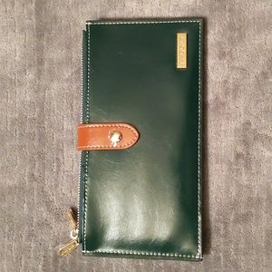 NWOT Andoilt Leather RFID block Long Wallet in Green & Brown with Gold Hardware